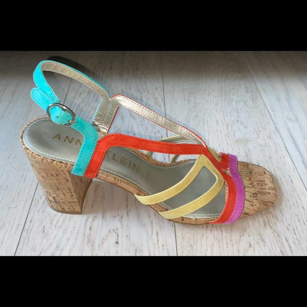 Anne Klein Halona Heel in multicolor - New/Never worn Size 9